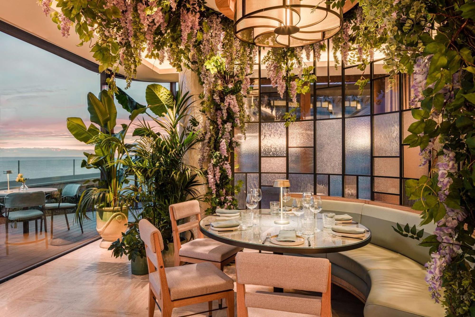 Anantara Plaza Hotel Niza