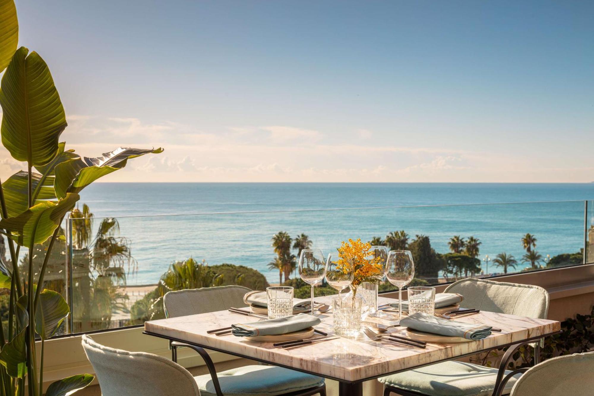 Hotel Anantara Plaza - A Leading Of The World